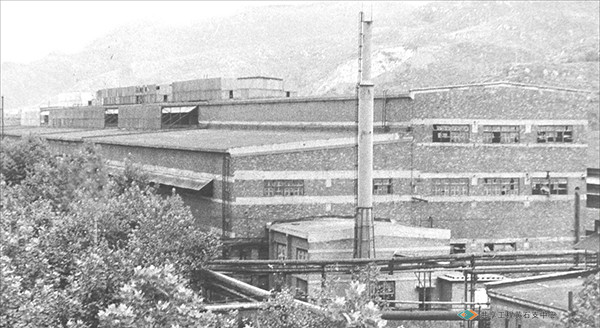 50年代末期，电渣重熔生产技术在我国兴起。1960年，定名为“八一车间”的电渣重熔工业性实验室建成投产。