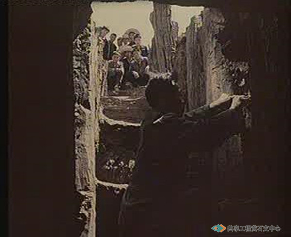 1974年铜绿山古铜矿遗址发掘现场