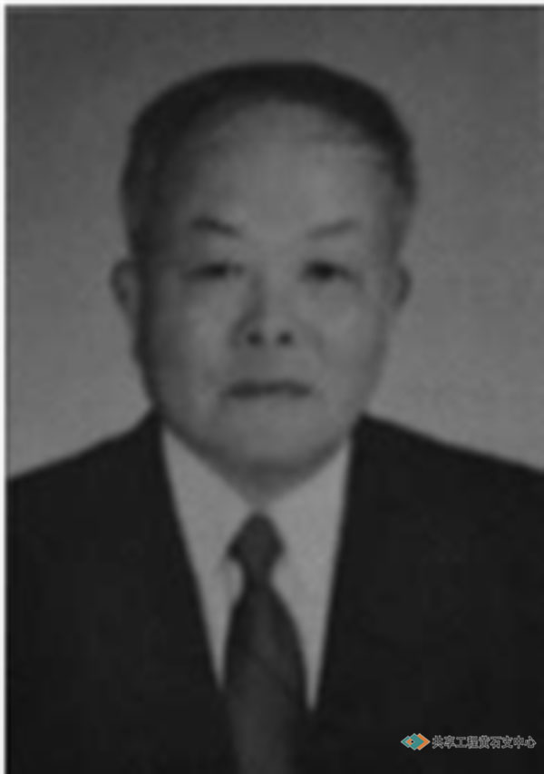 周保权，1955年结业于北京大学考古训练班。湖北黄石市博物馆研究员。曾任黄石市博物馆馆长、铜绿山古铜矿遗址博物馆馆长兼市文物管理处处长。中国博物馆学会地质博物馆专业委员会委员、湖北省考古学会理事。