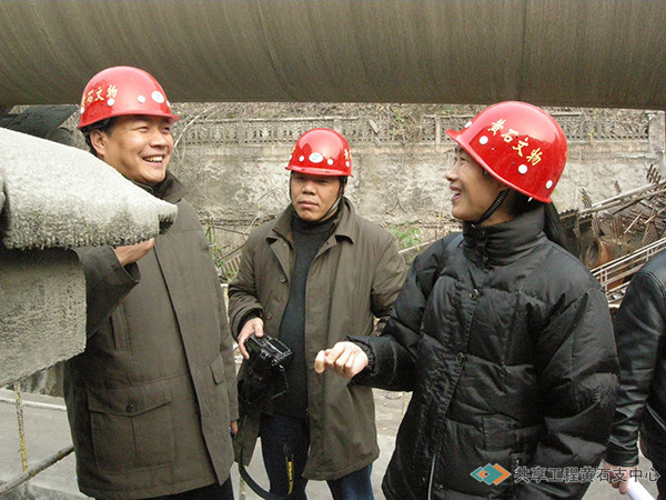 “中国文研院”专家在华新考察